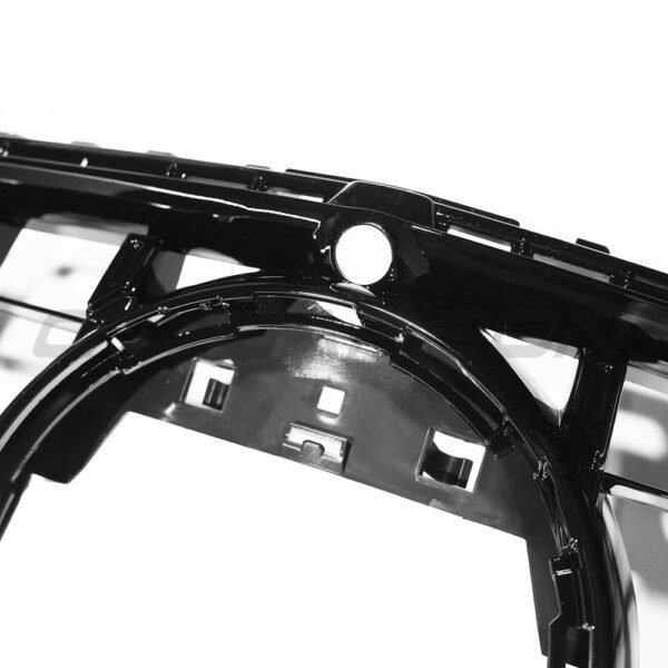 MERCEDES W118 CLA PANAMERICA GRILLE - Image 2