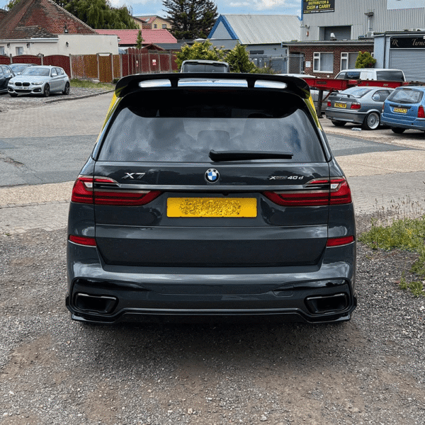 BMW G07 X7 FULL GLOSS BLACK KIT - Image 4