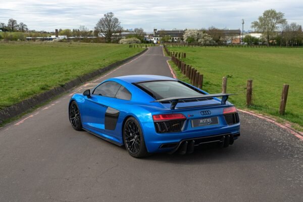 AUDI R8 V10 GEN 2 CARBON FIBRE DIFFUSER - V STYLE - Image 4